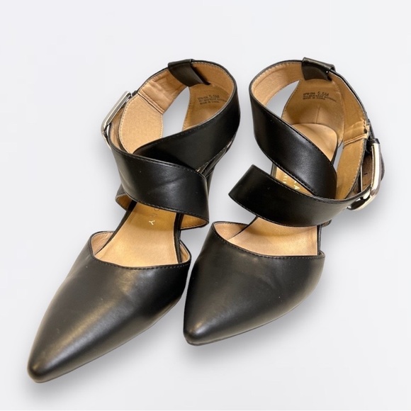 Chinese Laundry | Black Point Toe Heels Sz 5.5 NWT - Picture 1 of 7